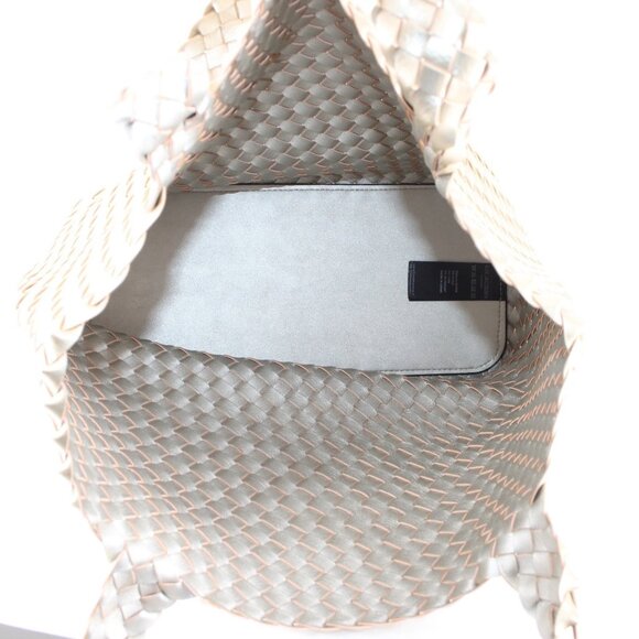 Ilse Jacobsen Purse 17 x 12 x 6 Gold Two Handle Polyurethane Purse - Picture 6 of 10